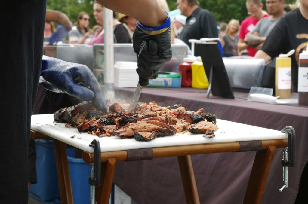 food vendors making food